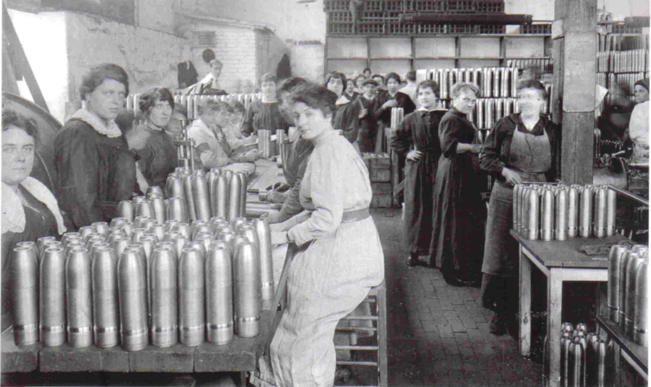 Travail des femmes pendant la guerre : une parenthèse vite refermée ! | NPA